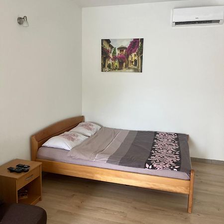 Apartman Iskra Leilighet Bijela Eksteriør bilde