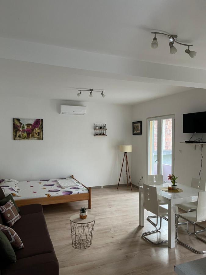 Apartman Iskra Leilighet Bijela Eksteriør bilde